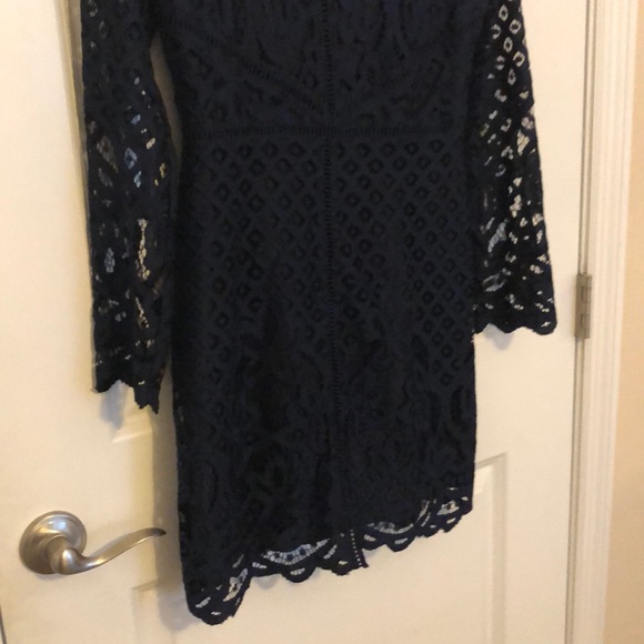 Cupcakes and cashmere navy lace dress with sleeves - Picture 3 of 5